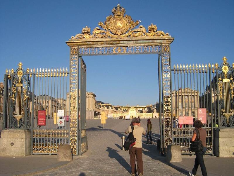 Versailles - prv brna