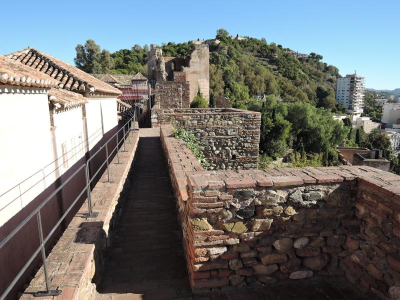 Na hradbch Alcazaby - na kopci stredovek pevnos Gibralfaro
