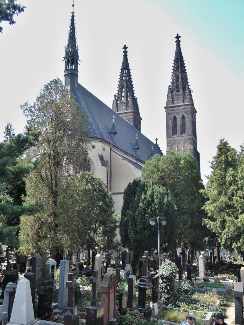 Bazilika sv. Petra a Pavla z Nrodnho cintorna