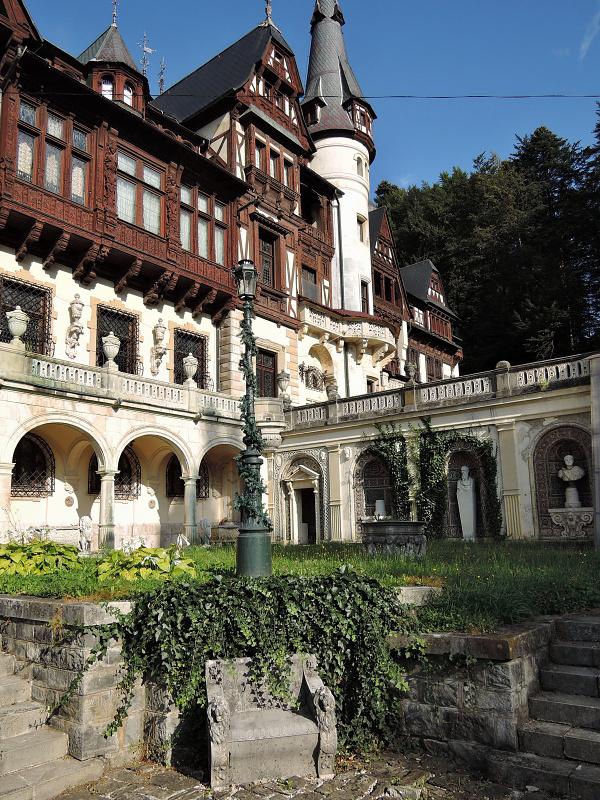 Zámok Peleš - záhrady