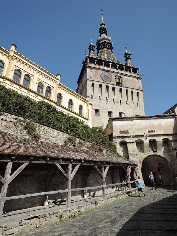 Hodinová veža z opačnej strany