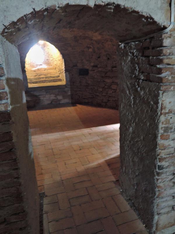 Evanjelický kostol sv. Mikuláša - prázdna krypta