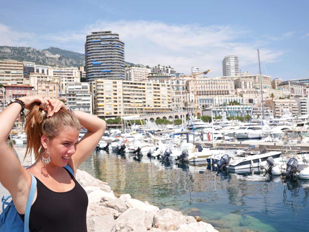 Nov prstav (Hercule Port) a Monte Carlo