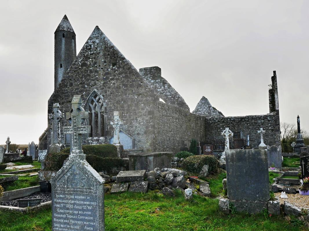 Optstvo Kilmacduagh - Katedrla z 11. storoia