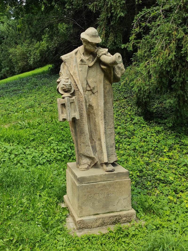 Jelenia priekopa - socha Ponocnho od Franty prky