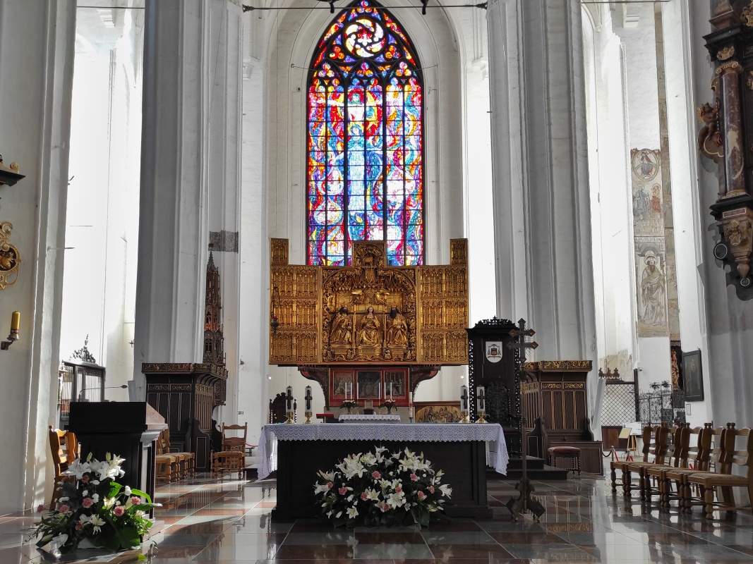 Marinska Bazilika - hlavn oltr