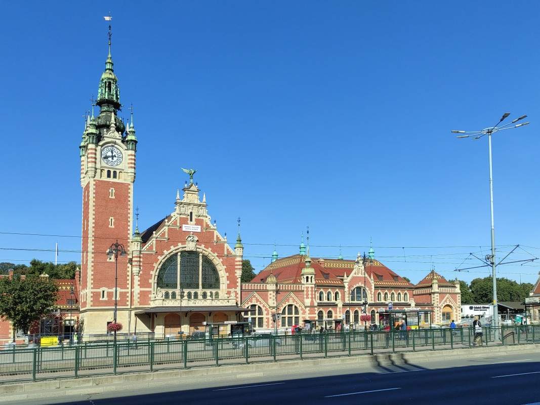Gdask - historick vlakov stanica (v v rekontrukcii)