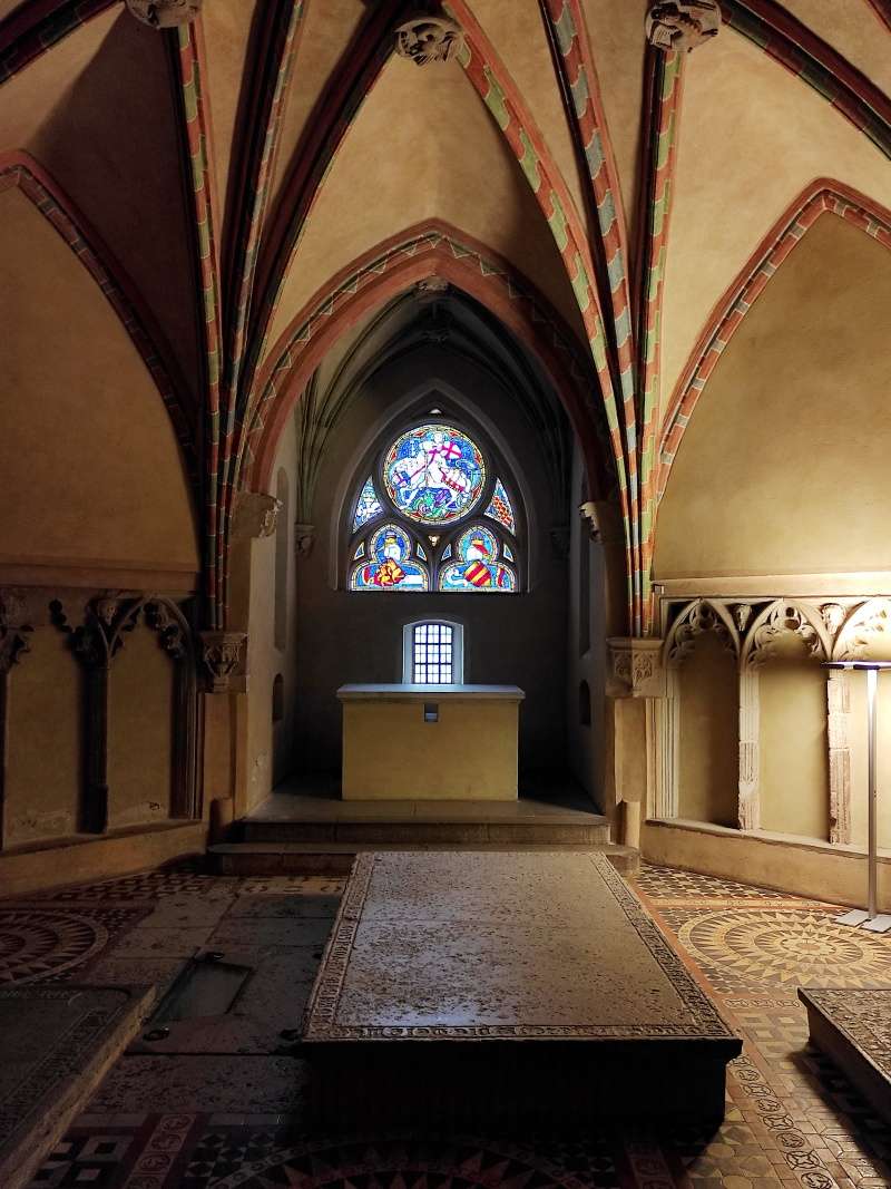 Kaplnka sv. Anny s pozostatkami veľmajstrov rádu (od r. 1341)