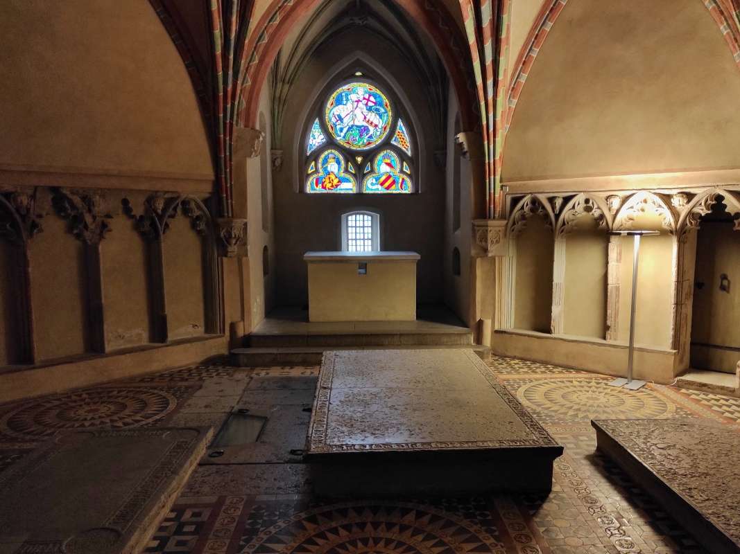 Kaplnka sv. Anny s pozostatkami veľmajstrov rádu (od r. 1341)