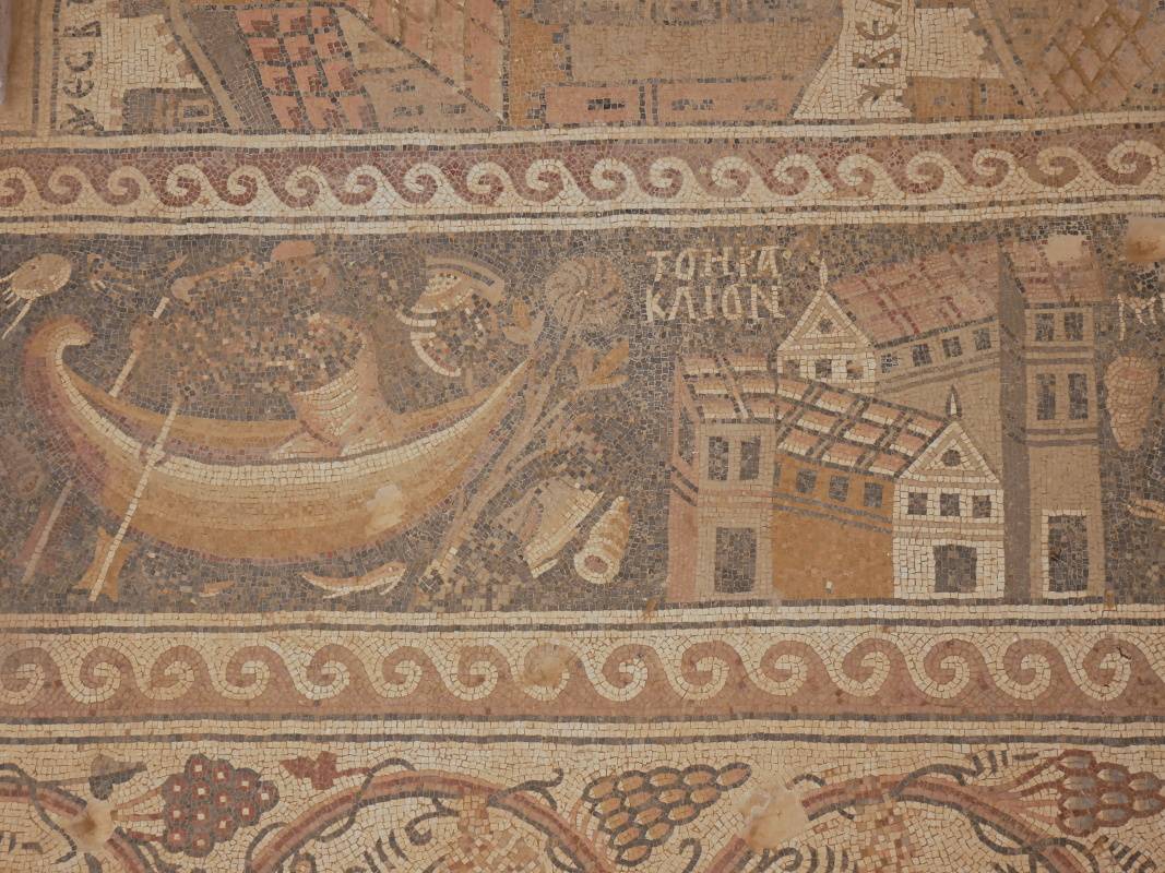 Umm Ar-Rasas - komplex kostolov sv. tefana s mozaikovmi dlabami z rznych obdob