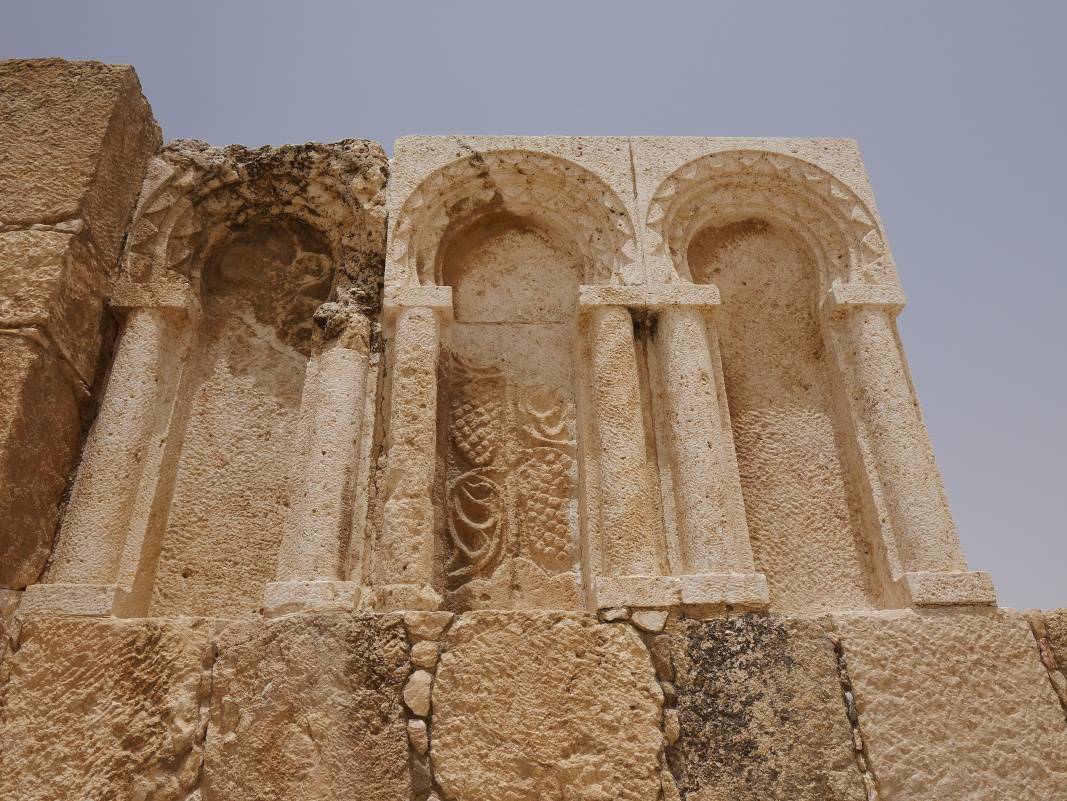 Zrekonštruovaný vstup do Umayyovskej mešity (661-750 n.l.)