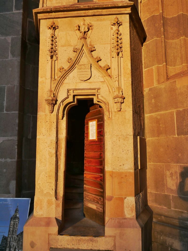 Dm sv. Albety - vstup do igmundovej vee, postaven r. 1462