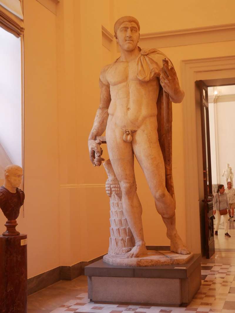 Koloslna socha Severusa Alexandra, kolekcia Farnese