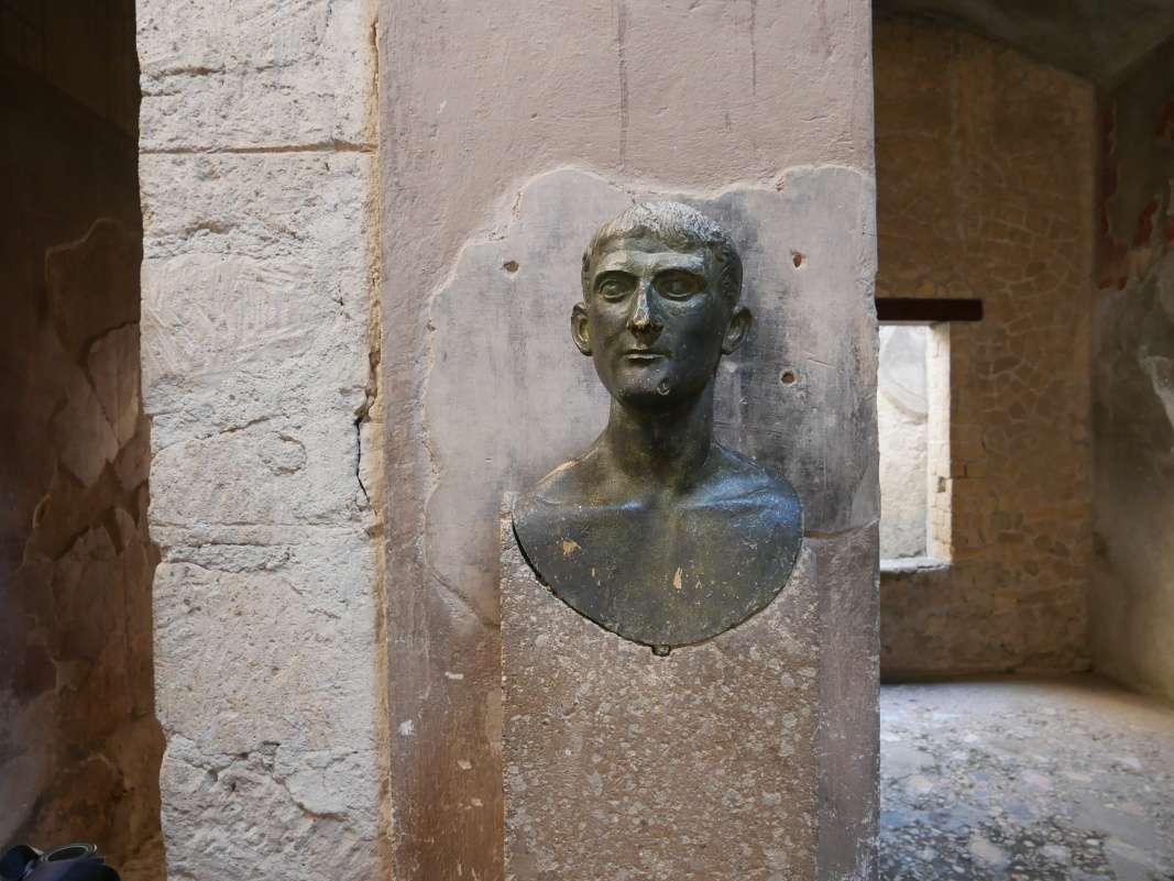 Casa dell'erma di bromzo - Dom s bronzovou bustou