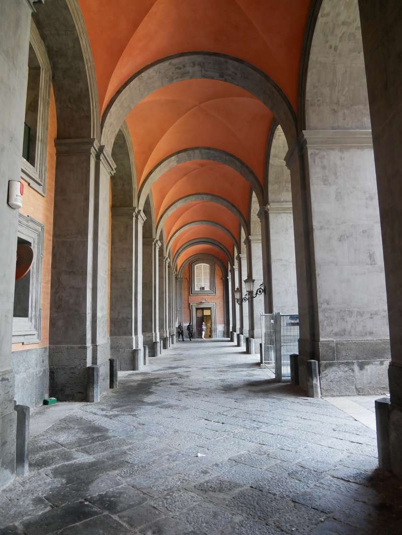 Krovsk palc v Neapole (Palazzo Reale di Napoli) - arkdy ndvoria