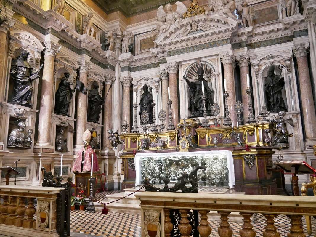 Neapolsk katedrla - kaplnka san Gennaro