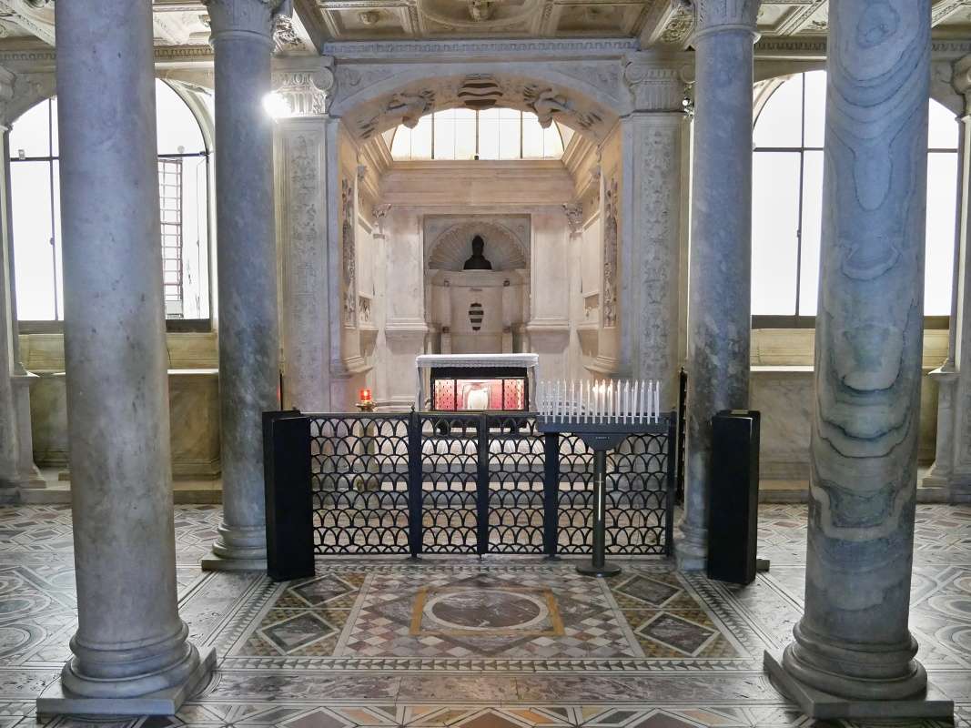 Neapolsk katedrla - krypta san Gennara