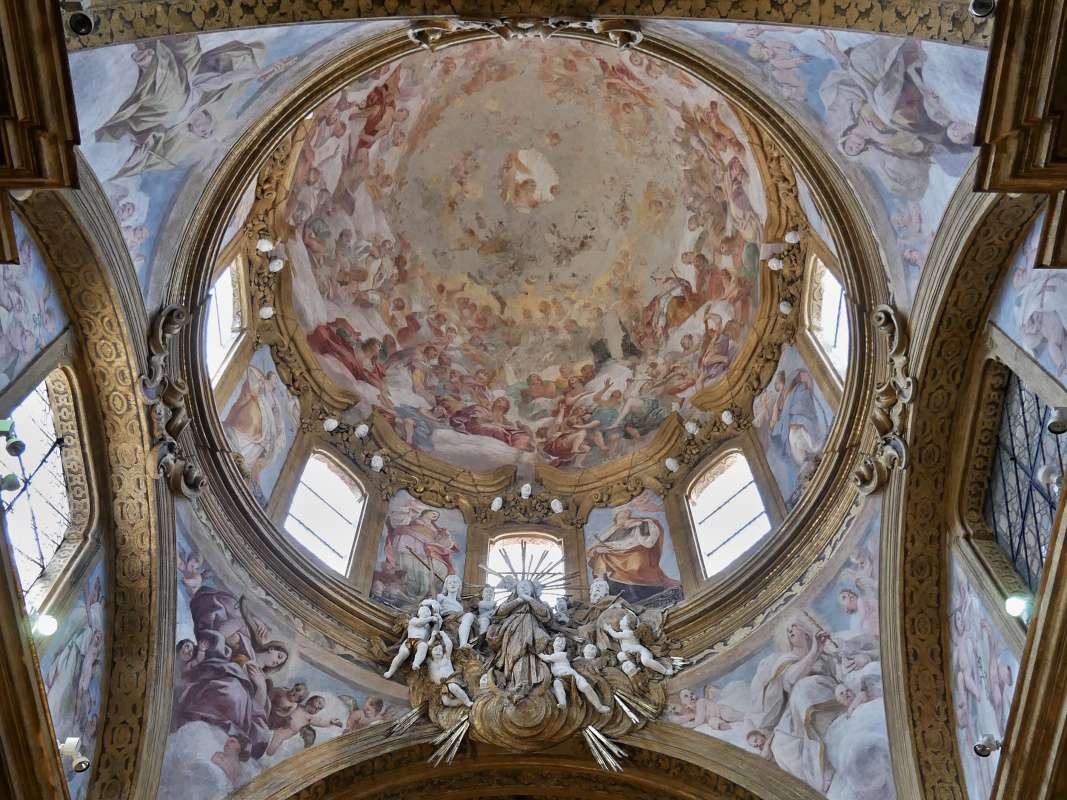 Kostol San Gregorio Armeno - kupola Luca Giordana r, 1671-1681