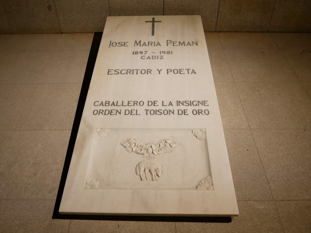 Katedrla v Cdize - hrobka Jos Mara Pemn (1897-1981, novinr a bsnik)