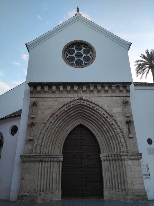 Vchod do kostola Santa Catalina