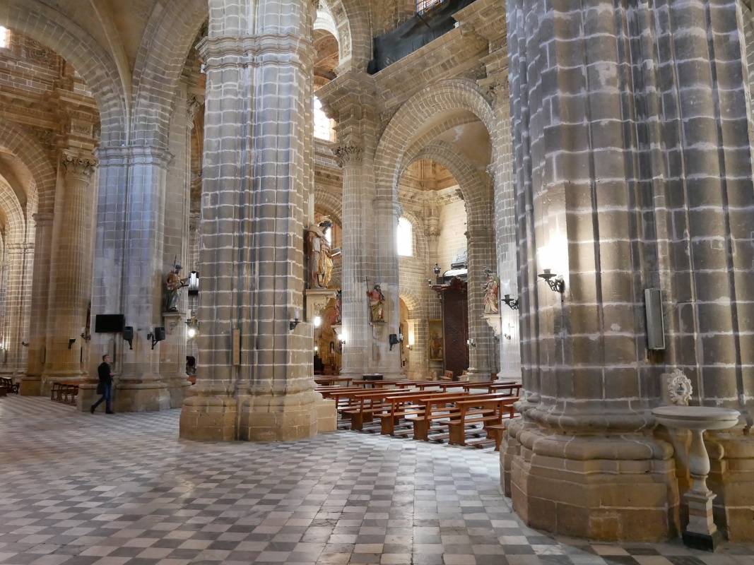 Katedrla v Jerezi - les mohutnch stpov