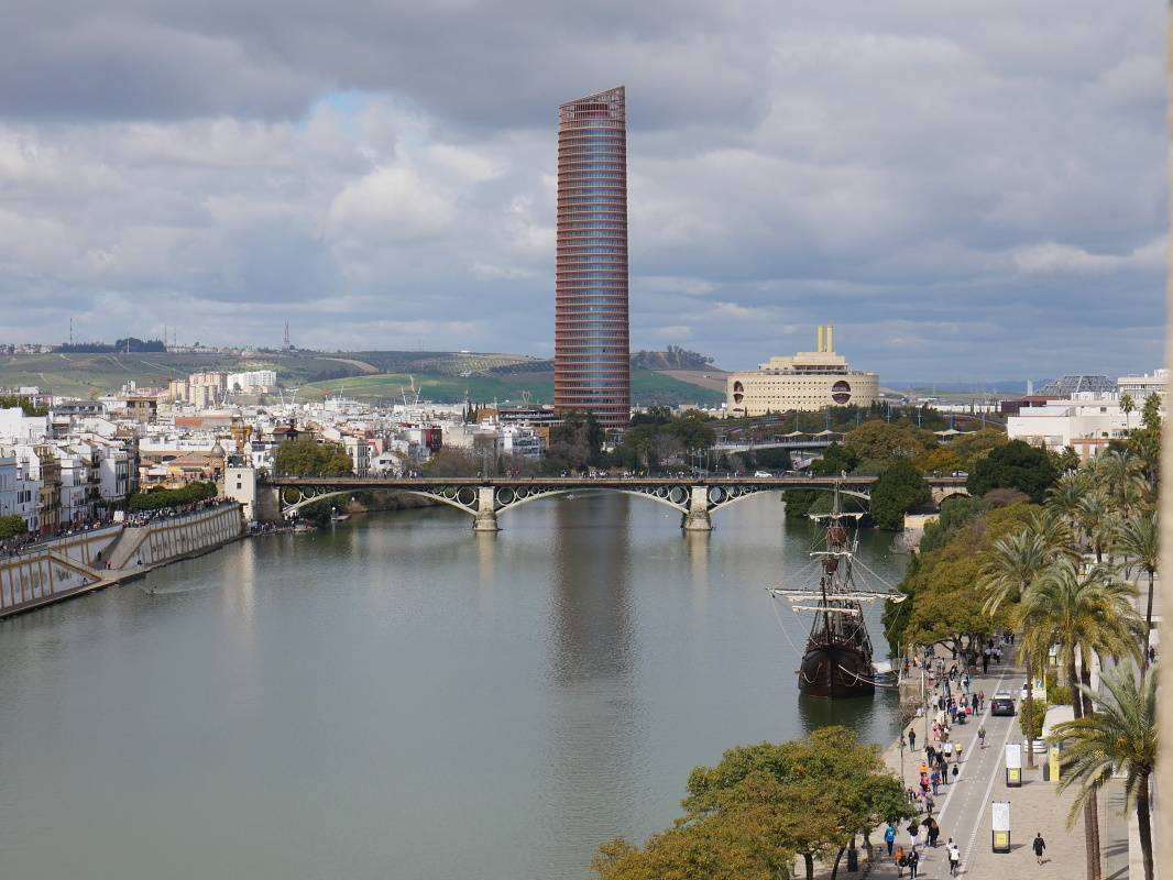 Torre del Oro - Guadalquivir a Most Izabely II.