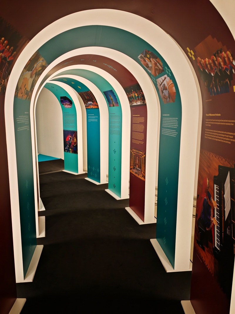 Expozícia ománskych hudobných nástrojov