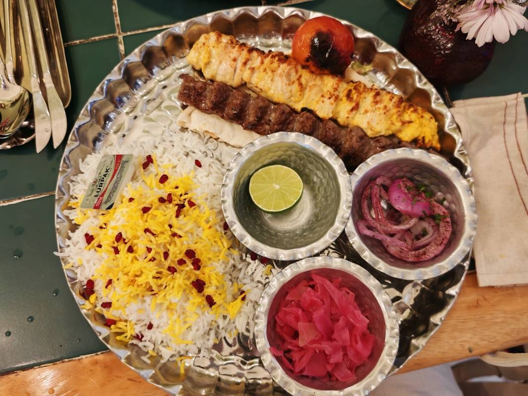 Famózny kebab v Shah Kabab
