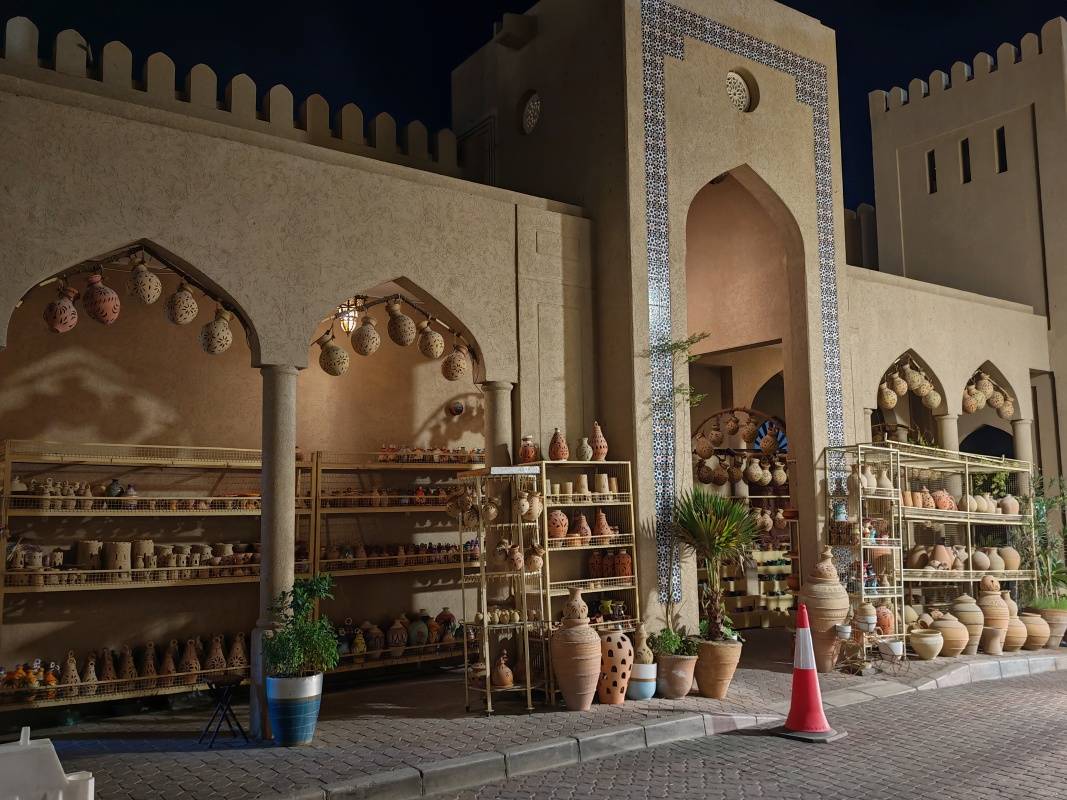 Historická Nizwa, klasický hlinený trh