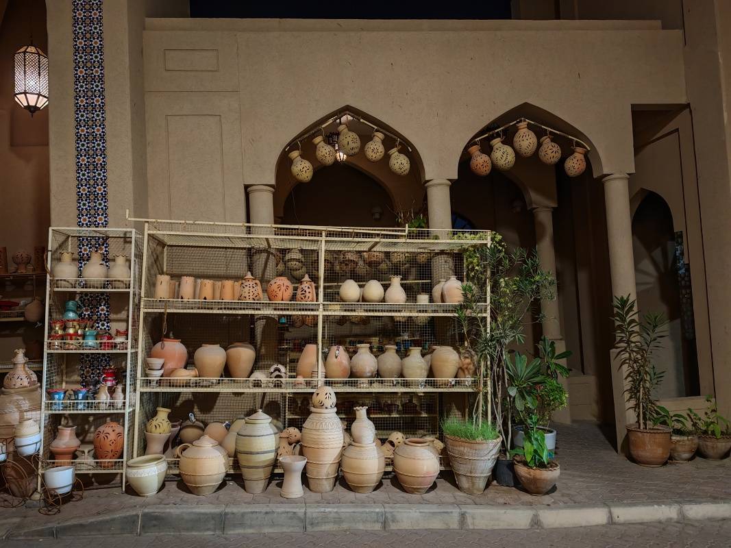 Historická Nizwa, klasický hlinený trh