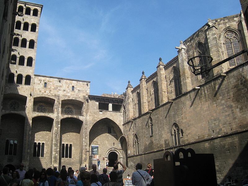 Plaza del Rei s s kráľovským palácom