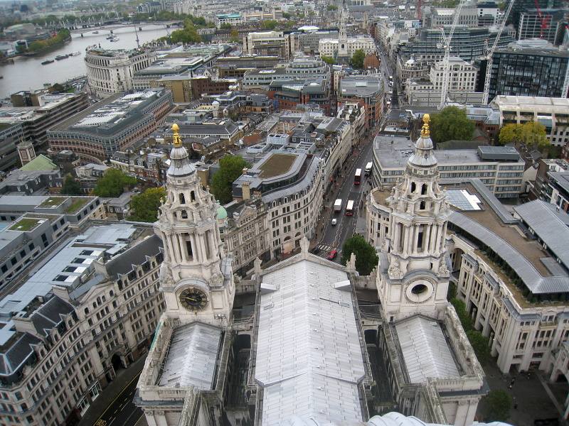 st. Paul Cathedral - výhľad zo Zlatej galérie k vstupu