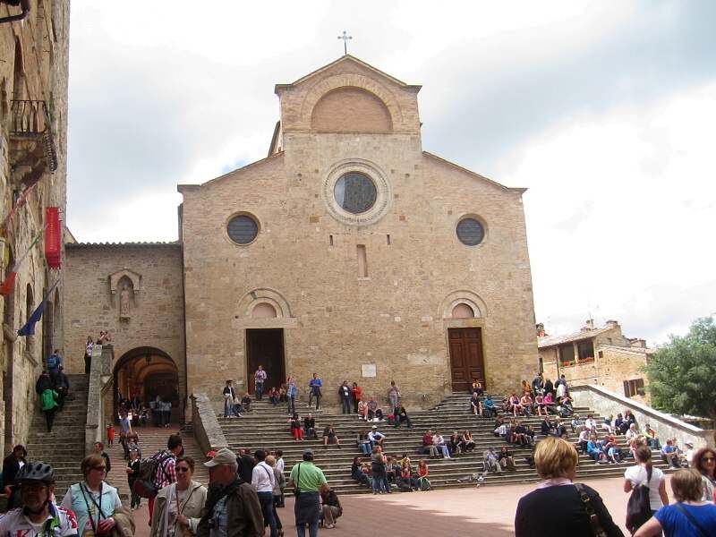 San Gimignano - Bazilika Nanebovzatia Panny Márie