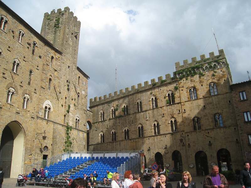 Volterra - námestie