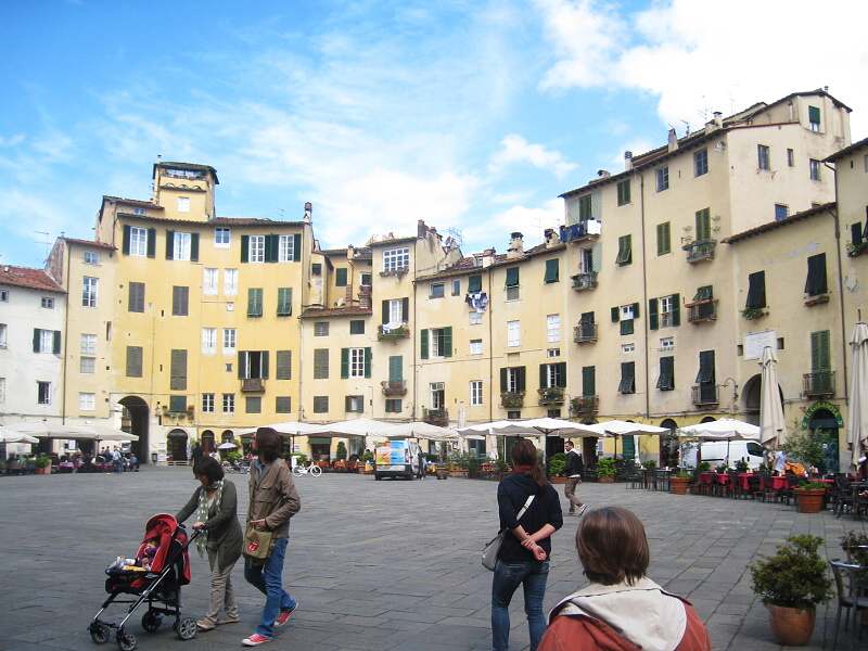 Piazza Anfiteatro
