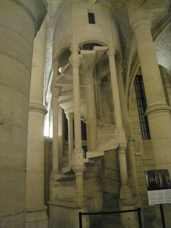 Conciergerie - pôvodné, najstaršie schody do kuchyne
