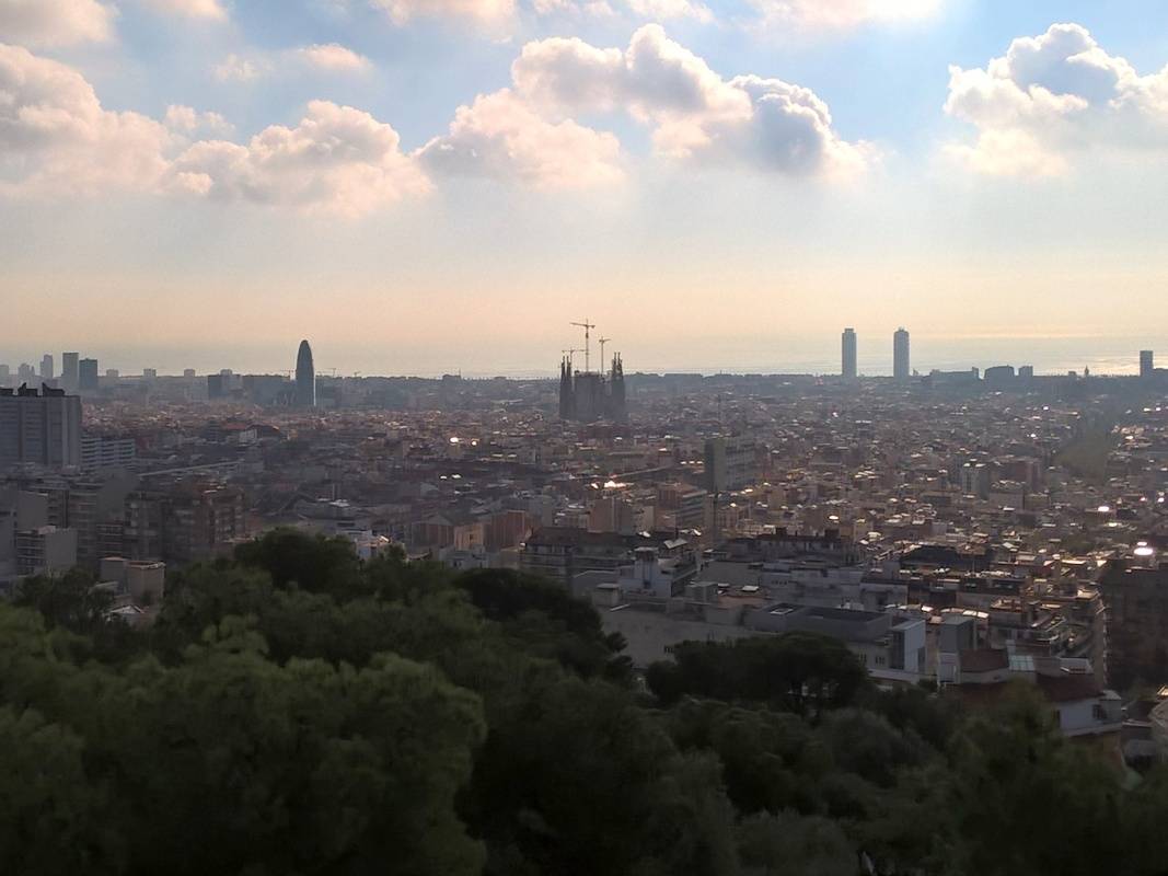 Barcelona z pyramídy ...