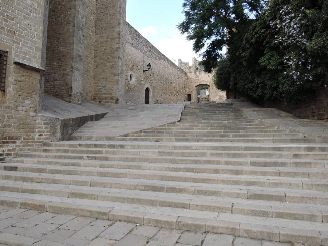 Kláštor Santa Maria de Pedralbes - pred kostolom