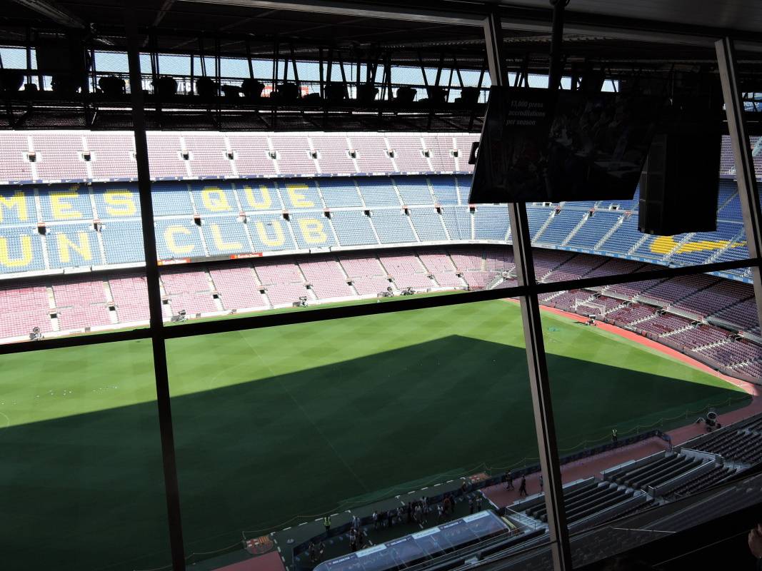 Nou Camp - prenosové kabínky
