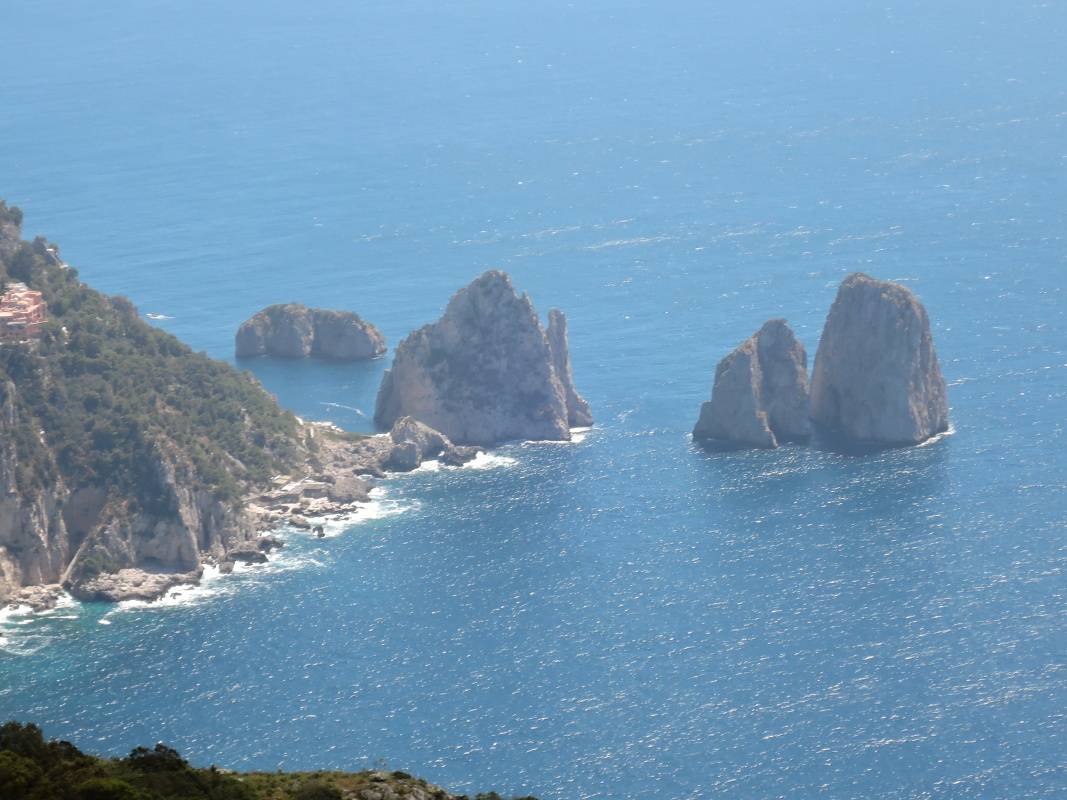 Monte Solaro - výhľad - Faraglioni