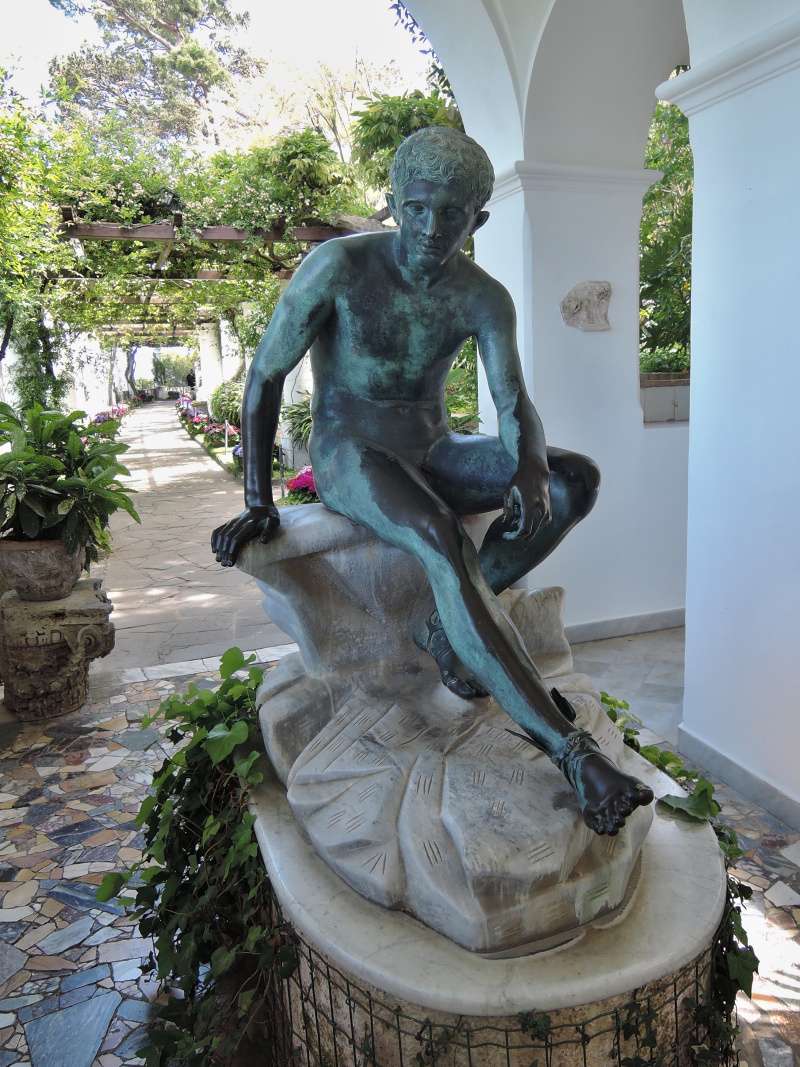San Michele - lodžia s rímskymi sochami