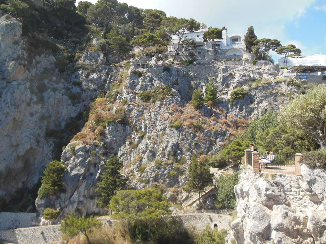 Capri - Augustove záhrady - teplo, teplo, teplejšie :)