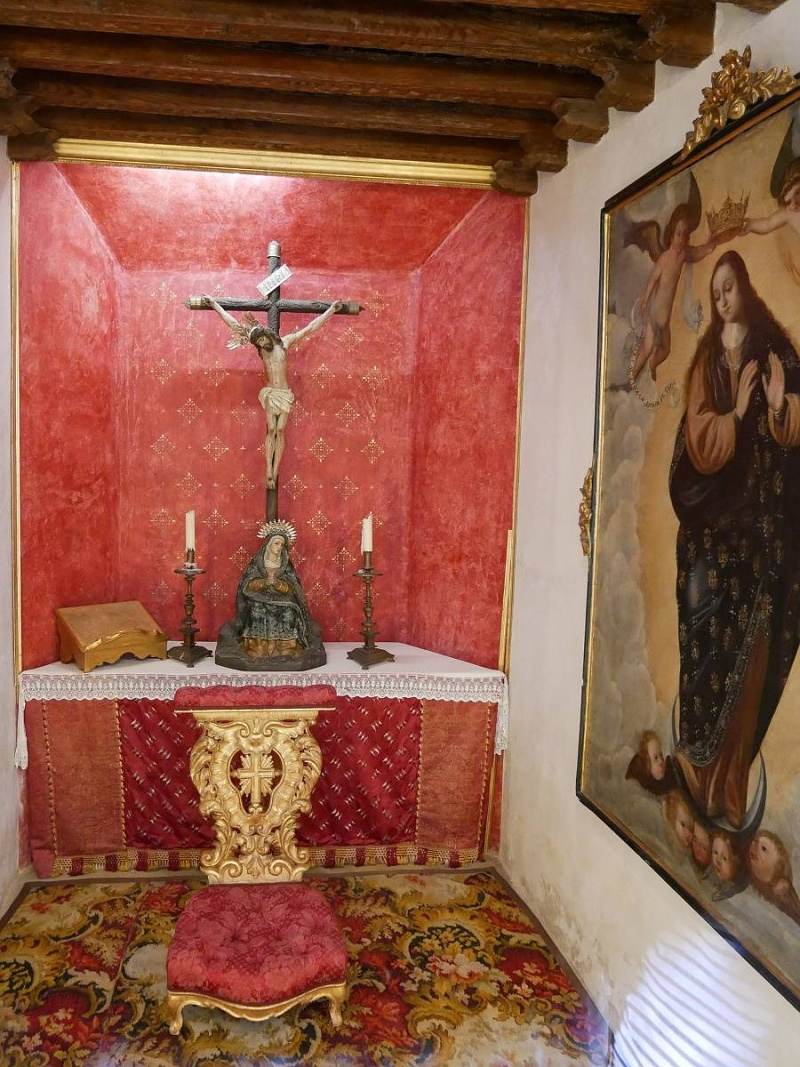 Býčia aréna - kaplnka vpravo vo vstupe, kde sa toreádori pomodlili pred zápasom