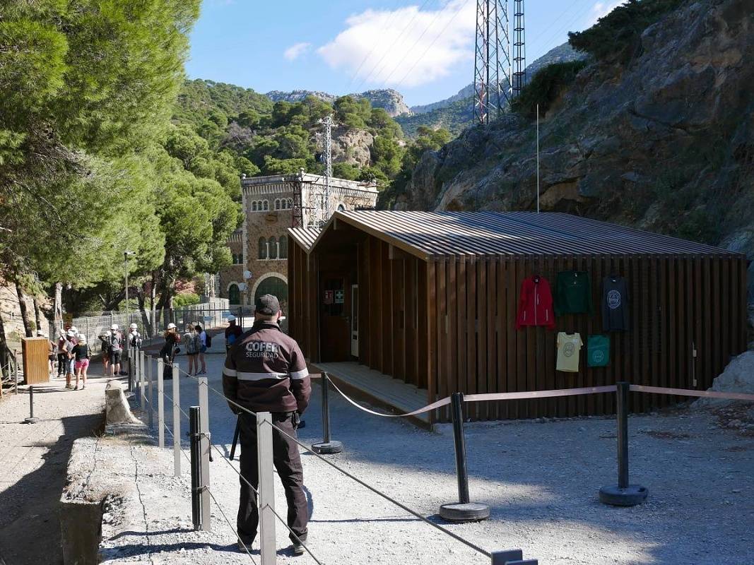 Vstup do platenej časti Caminita