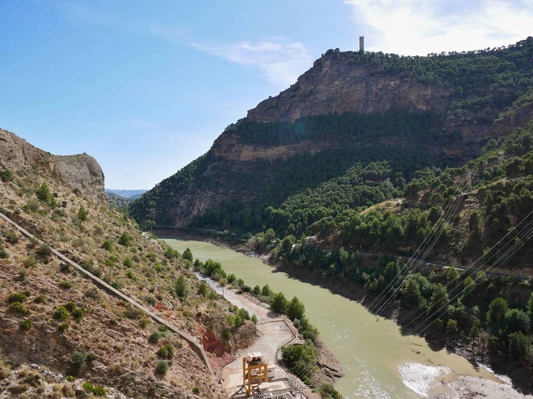 Caminito del Rey - pred nami vodná elektráreň v El Chorro