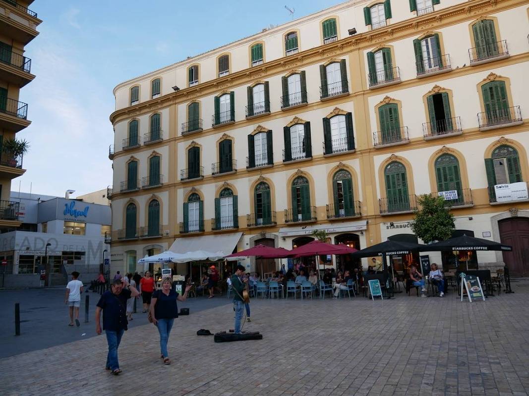 Malaga - Plaza de la Merced - rodný dom Pabla Picassa