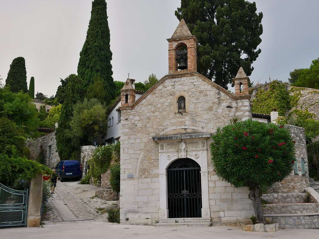 Saint-Paul - kaplnka mimo historického centra