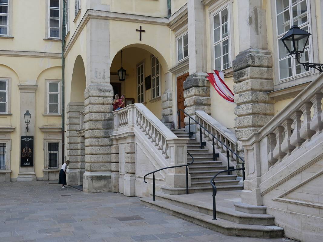 Nádvorie Hofburgu s Cisárskou pokladnicou