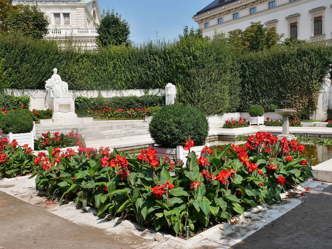 Volksgarten - pamätník cisárovnej Sissi, 1907