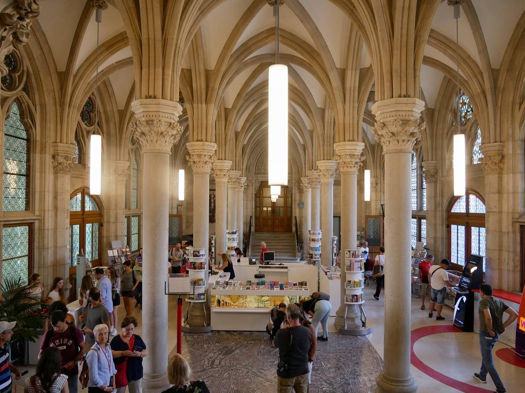 Radnica (Rathaus)- Sála Fridricha Schnidta s Informačným centrom